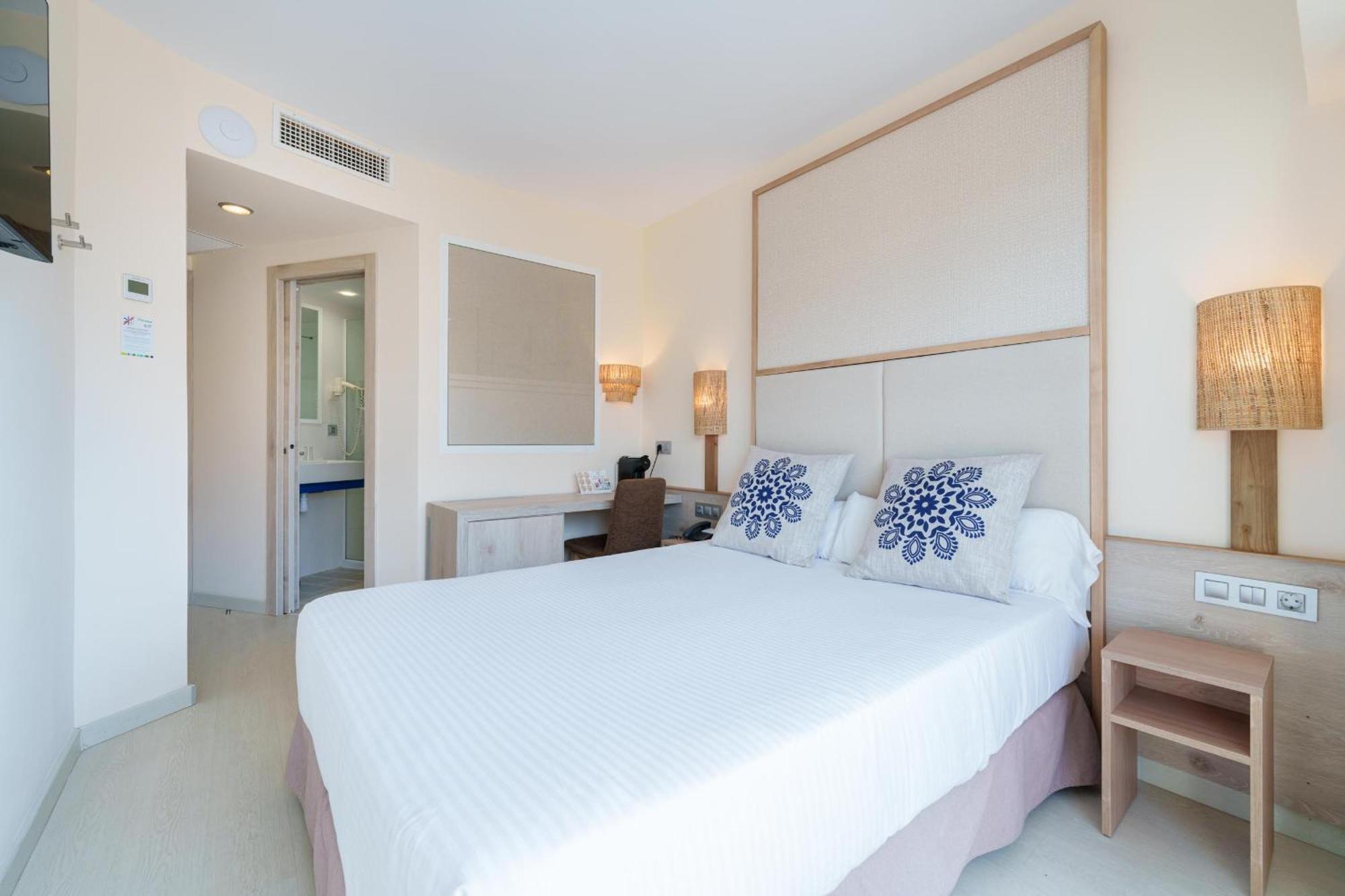 Ferrer Janeiro Hotel & Spa Can Picafort  Exterior photo